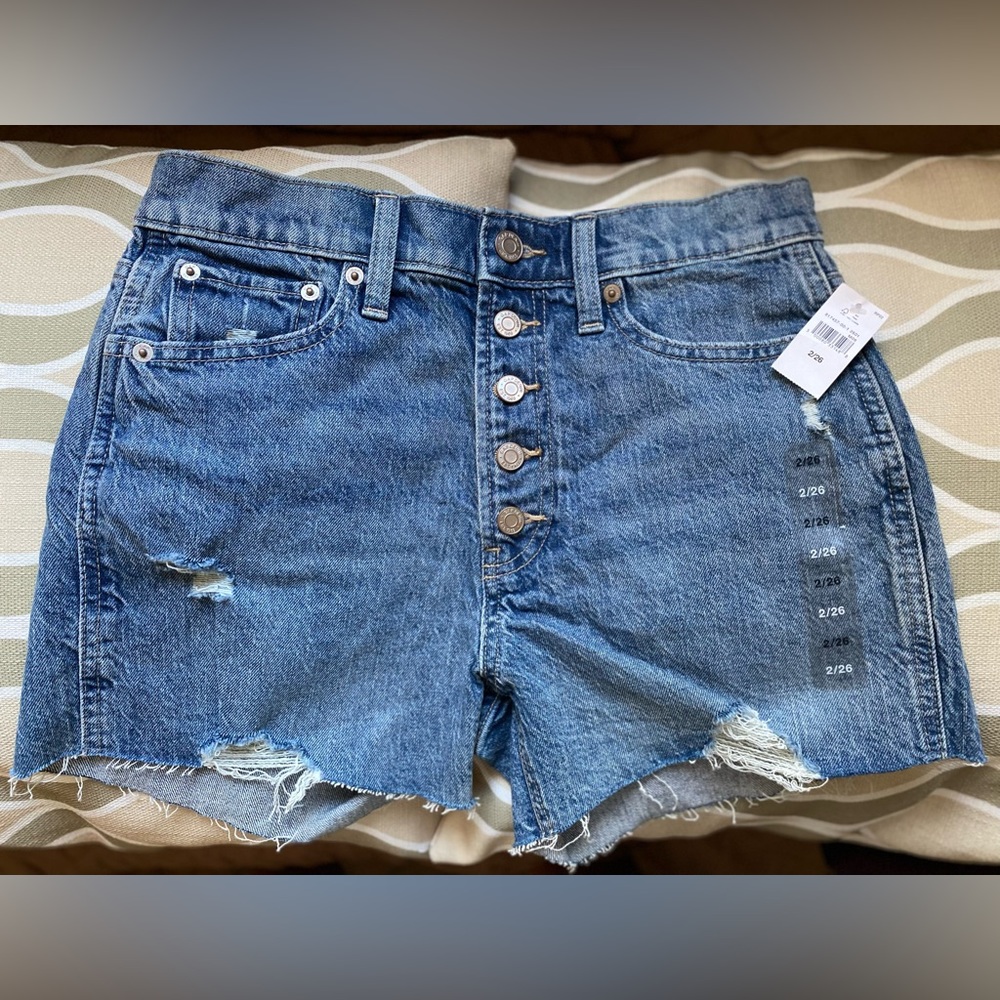 GAP Denim- High Rise Cheeky Shorts